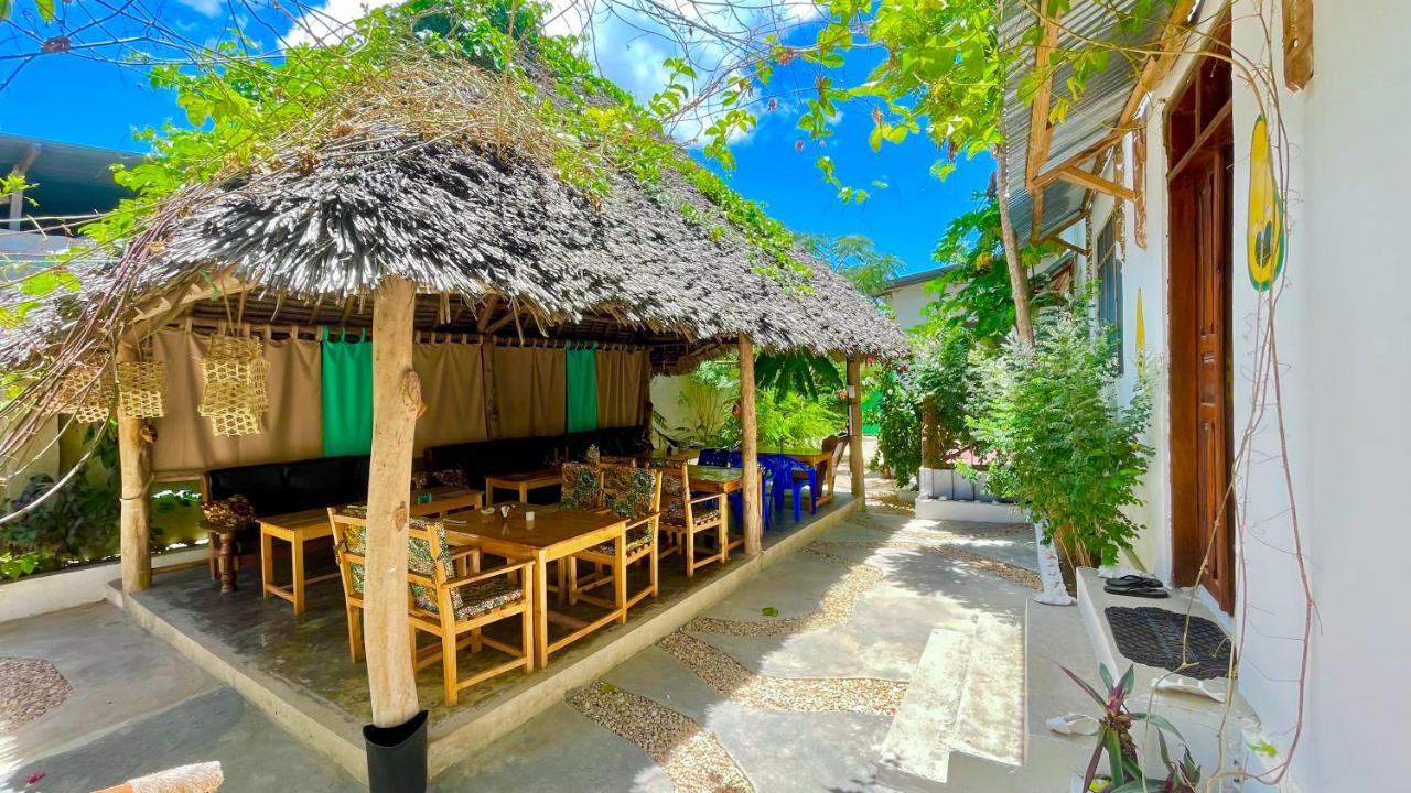 Bed and Breakfast Savi House Nungwi Exterior foto