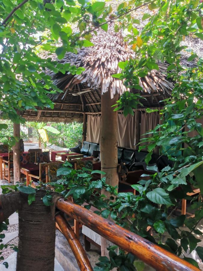 Bed and Breakfast Savi House Nungwi Exterior foto