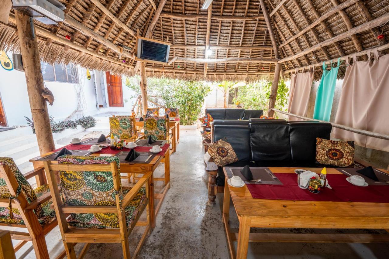 Bed and Breakfast Savi House Nungwi Exterior foto